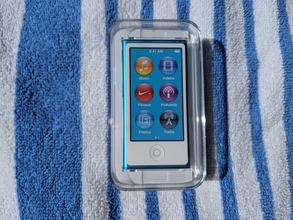 Apple iPod Nano 7th generation *NEW*
