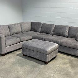 Thomasville 2-Piece Sectional Couch