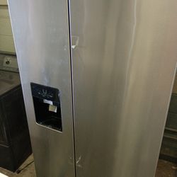 Whirlpool Refrigerator 