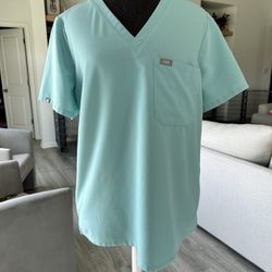 FIGS Seaglass Scrub Top Size Large