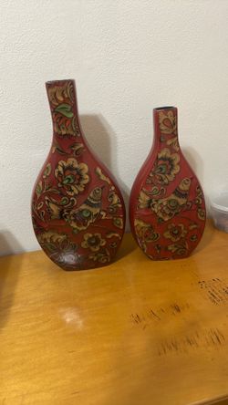 Decorative vases 2