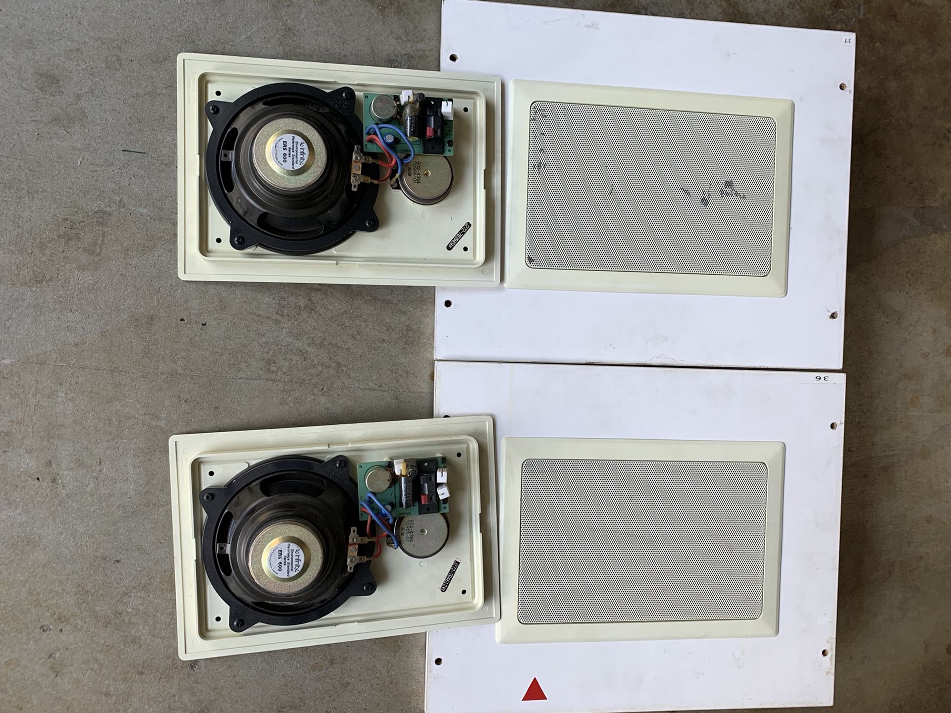 Infinity Wall Speakers. Model ERS 600