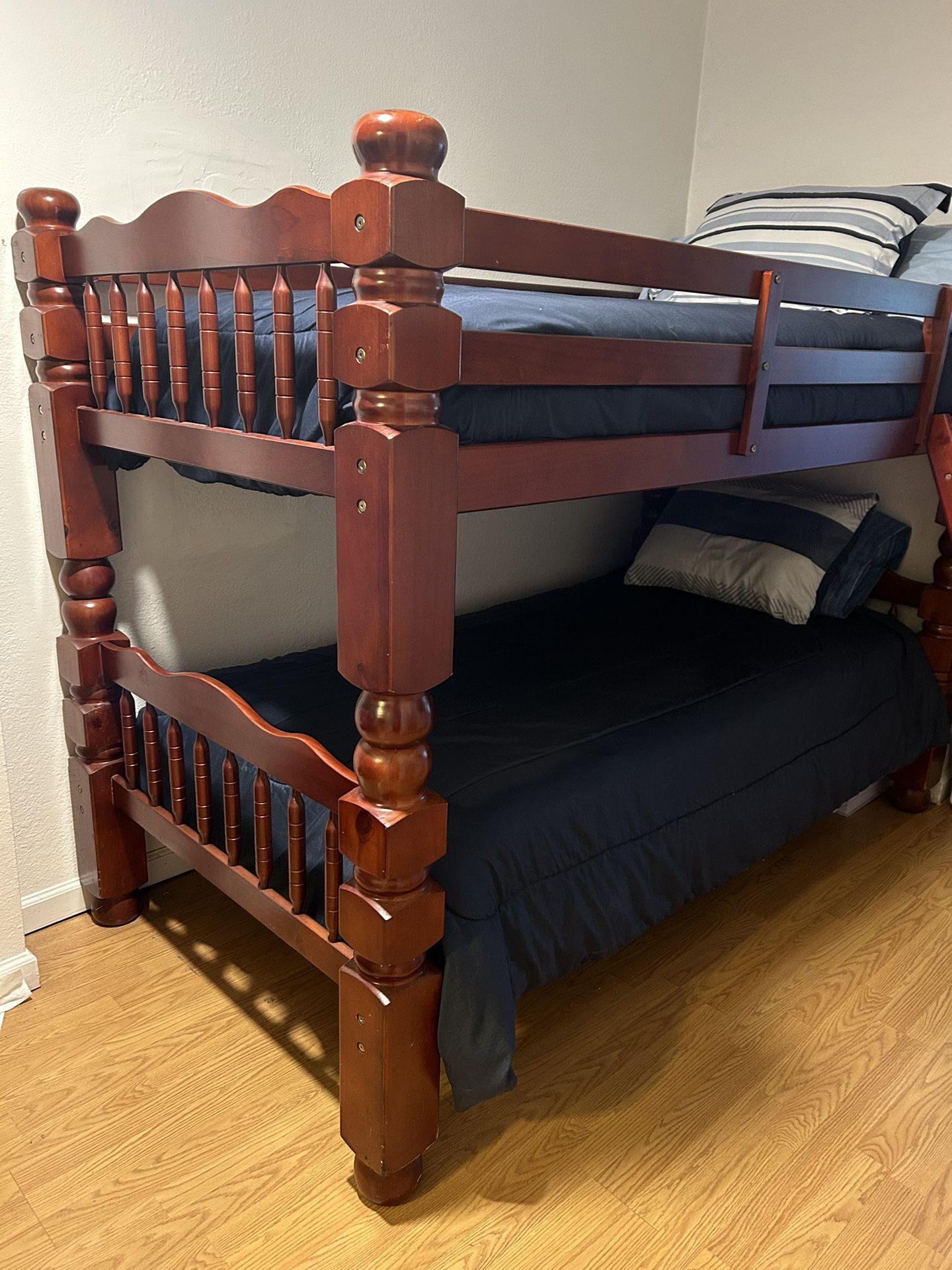 Solid Wood Twin Bunk Beds With New Mattress Included 