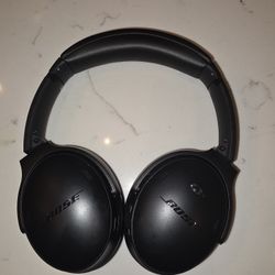 Bose - QuietComfort Wireless Noise Cancelling Over-the-Ear Headphones