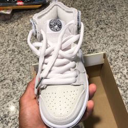 Nike SB Dunk High QS 