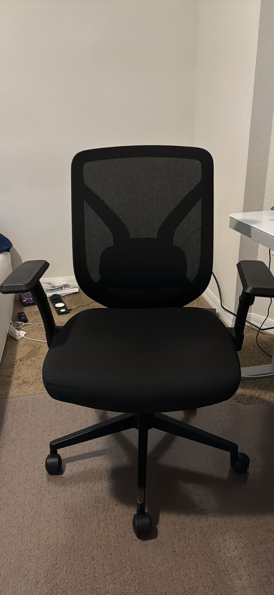 True Innovations mesh office chair