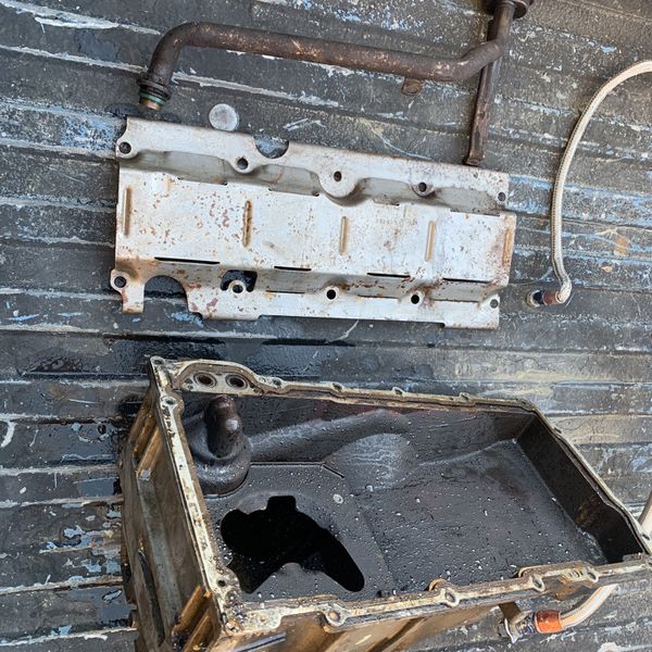 2001 GMC Yukon Denali LQ4 Engine Oil Pan/Windage Tray/Oil Pickup Tube