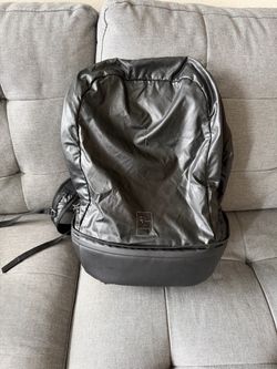 Nomatic MCKINNON CAMERA CUBE PACK 21L