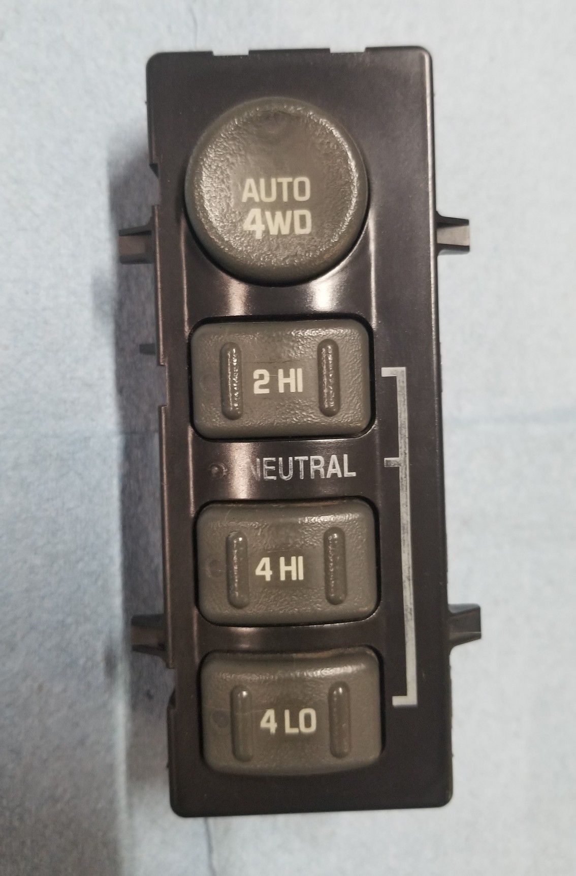 GM OEM 99 - 06 Chevy GMC 4x4 4wd Selector Switch in Good Condition!