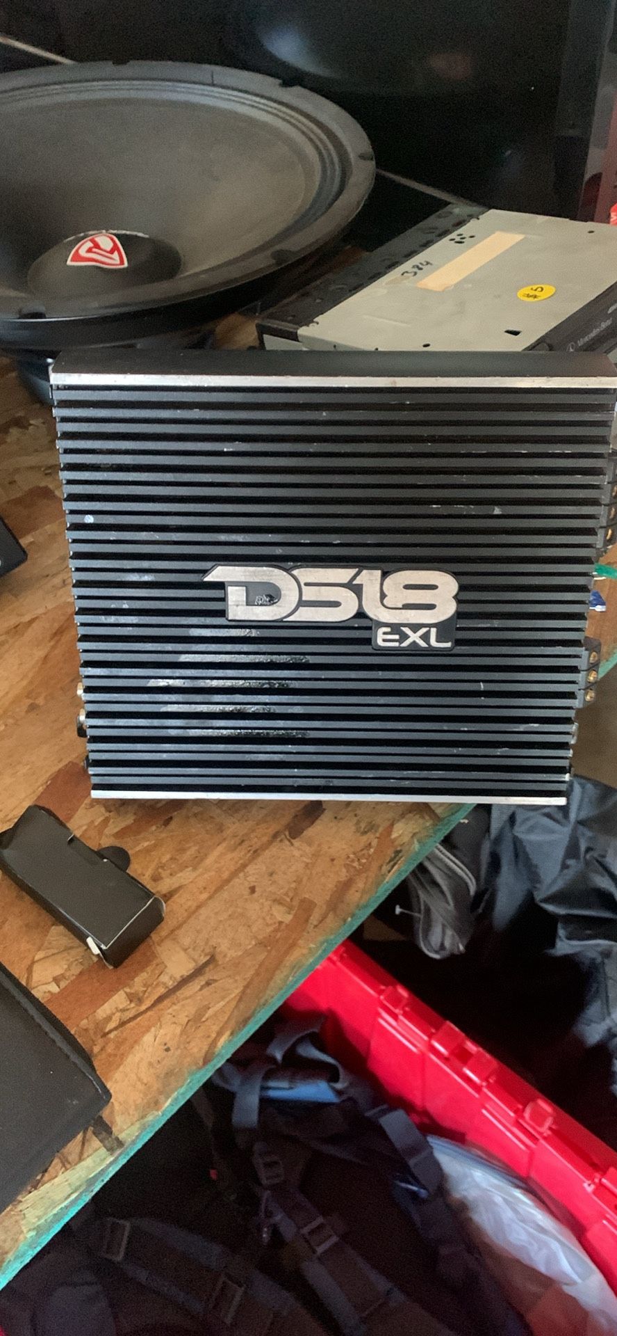 DS18 1300 Watt Amp
