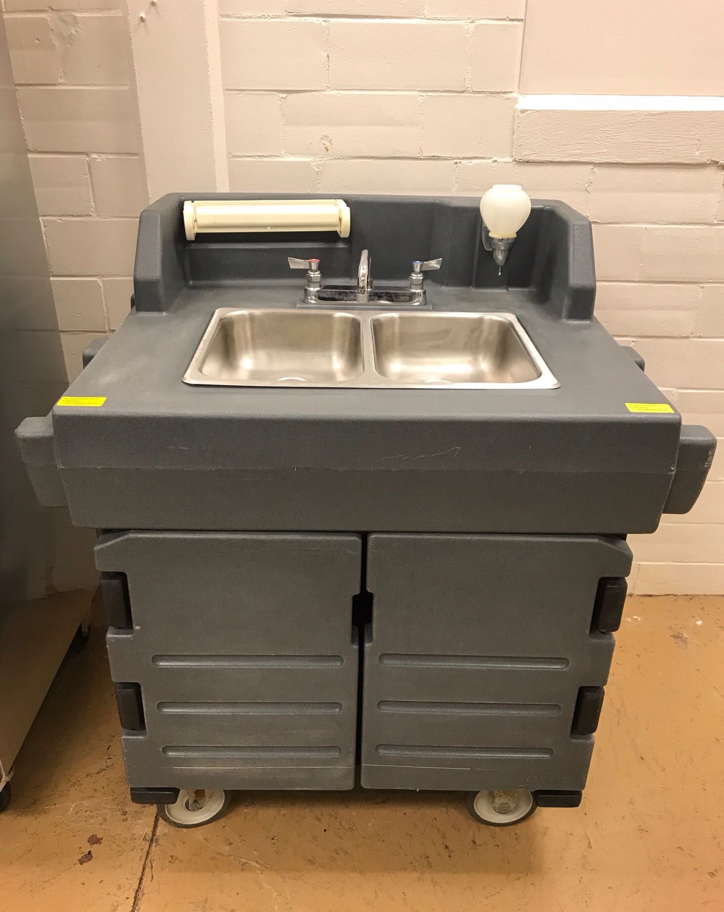 Restaurant Equipment- Mobile Hand Sink Cart