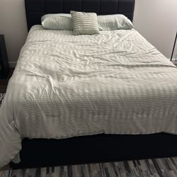 Queen Size  Bed 