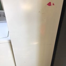 NEW FREEZER INSIGNIA