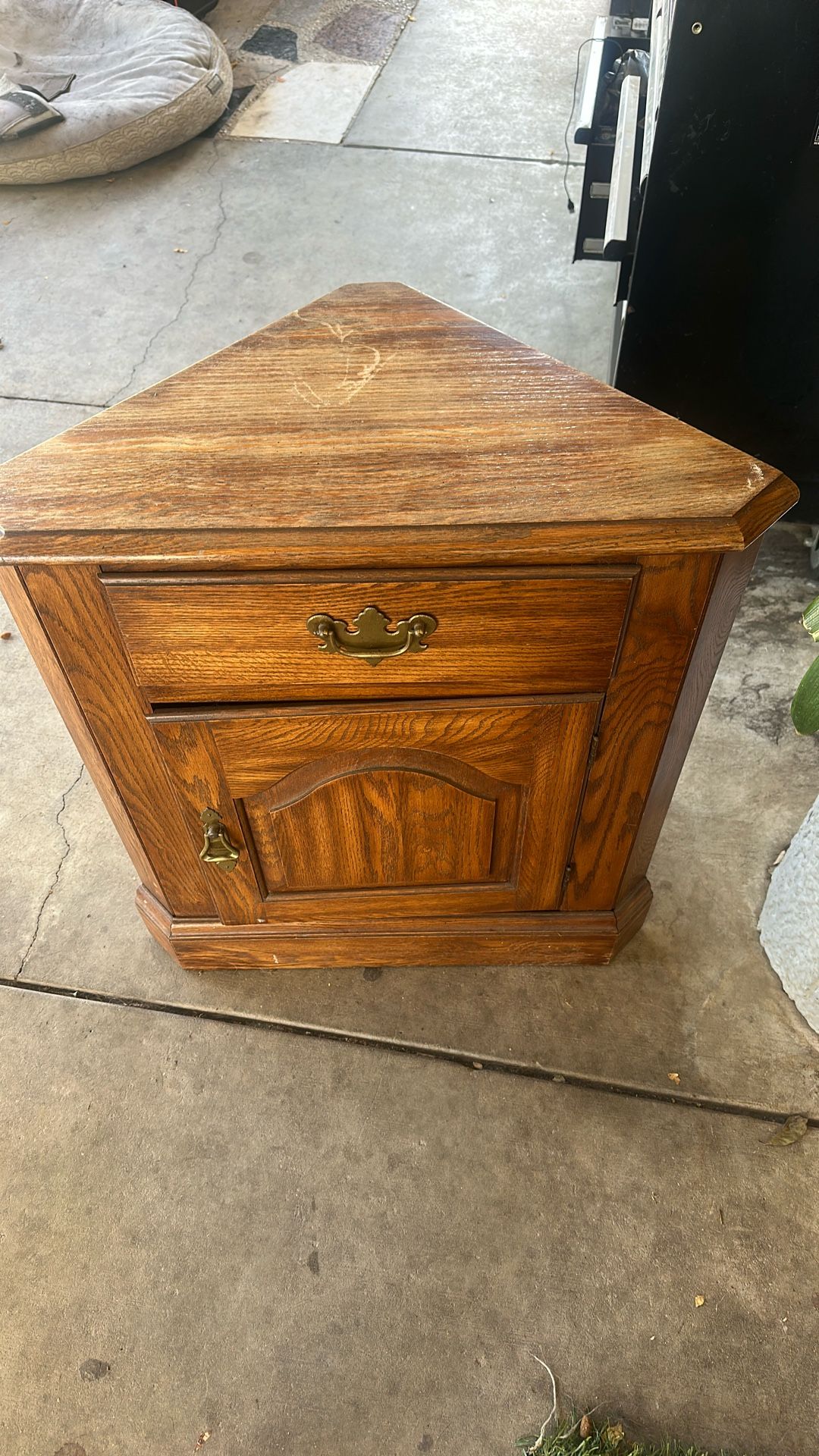 Connor Table