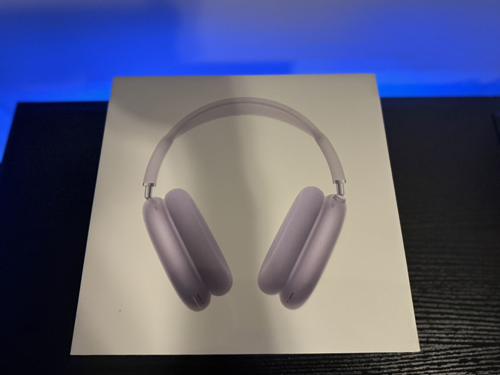AirPod Maxes ( Any Color )