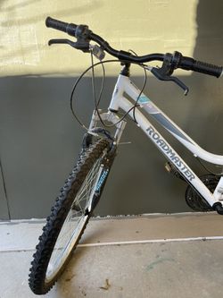 Roadmaster 26 cheap women's mountain bike