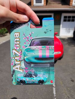 Hot Wheels x AriZona Cherry Blossom Miata MX-5 Diecast – Limited Edition