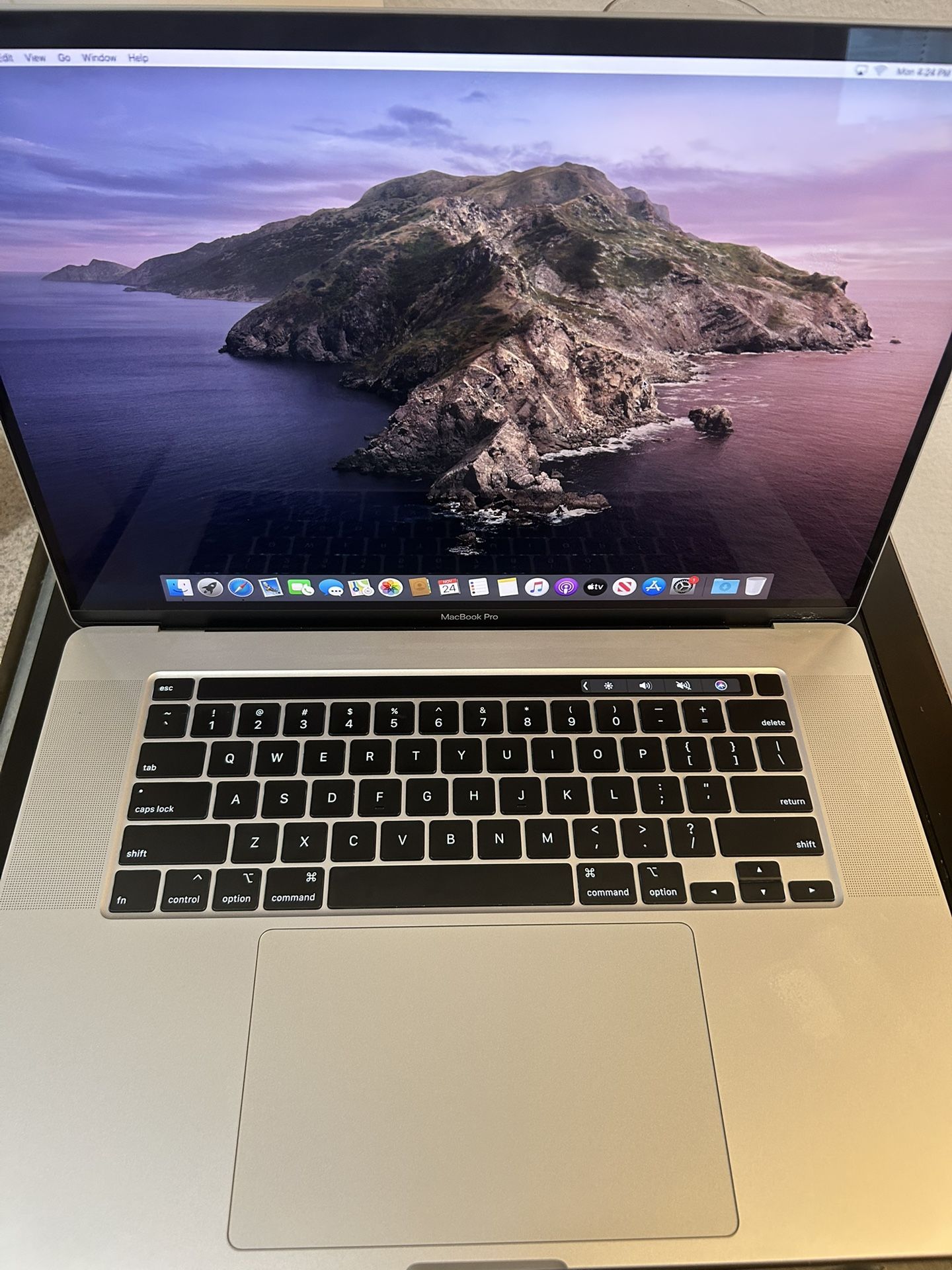 Apple MacBook Pro A2141 16 Core i7 16GB 512GB Gray 2019