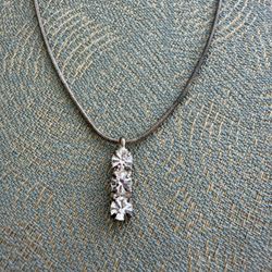 Vintage necklace 3 rhinestones pendant chain is approx 20” adjustable  In good condition  No markings