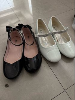 Girl shoes! Check size and price in description