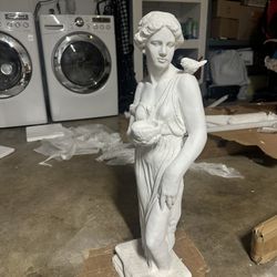 Elegant Classical Lady Statue with Bird & Bowl – White Decorative Sculpture