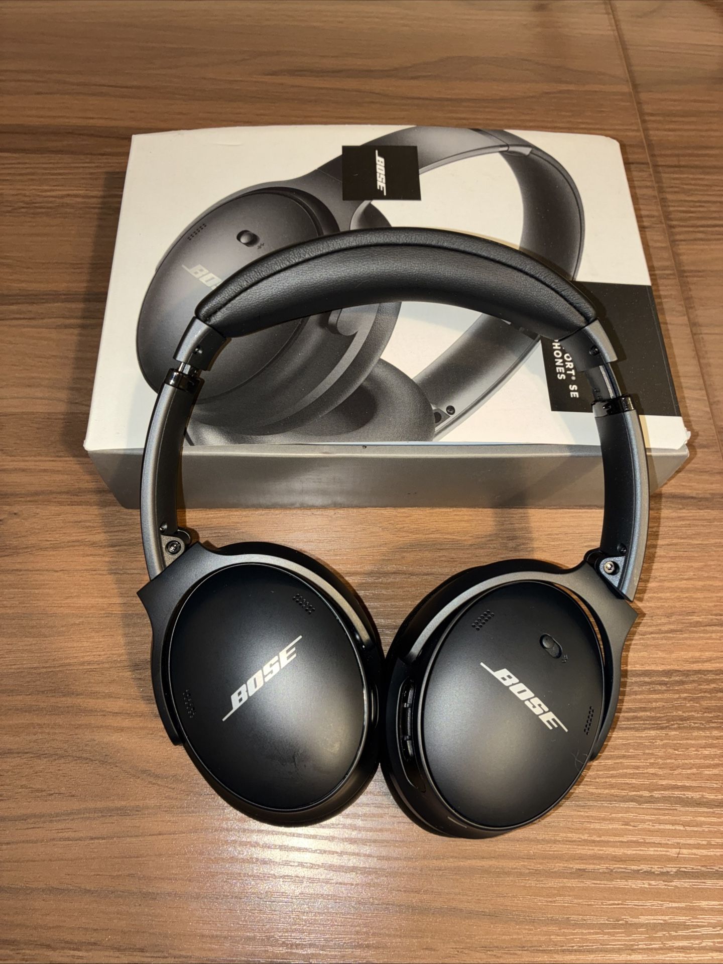 Bose Quiet Comfort SE Headphones 