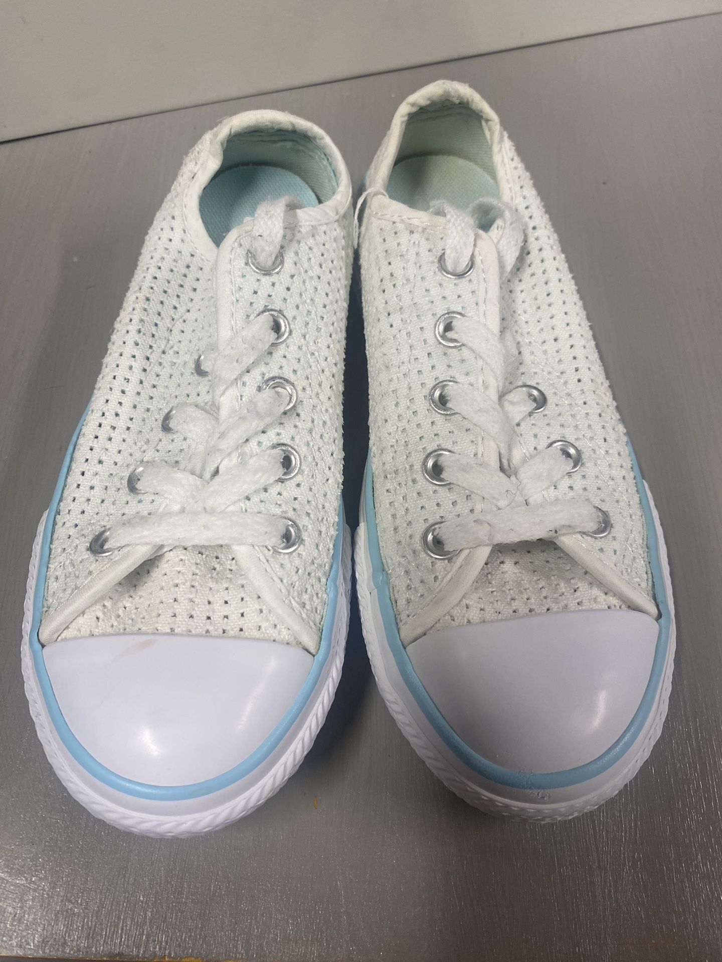 Converse Allstars Size 12.5 Youth 
