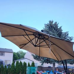 10 Ft Umbrella with stand