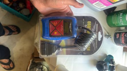 Car engine light reader