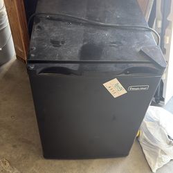 Mini fridge