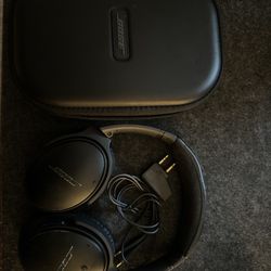 Bose Noise Cancelling Headphones 