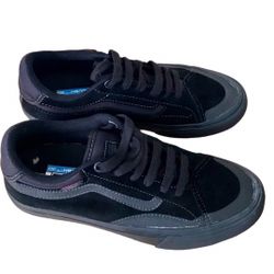 VANS SNEAKERS SIZE 6