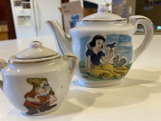 Child’s Size Antique Snow White Tea Set Made For Disney
