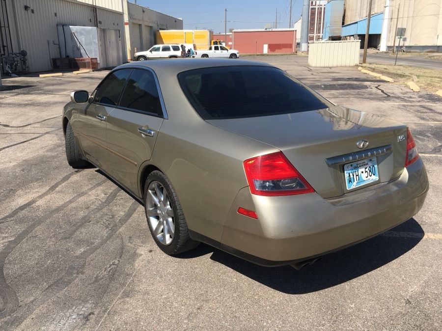 Infinity M45 (LOCATED IN KANSAS)