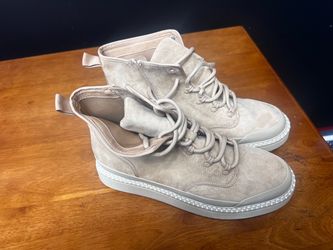 Universal Thread Women’s Tan Lace-Up Combat Ankle Boots – Size 12 – New With Tags