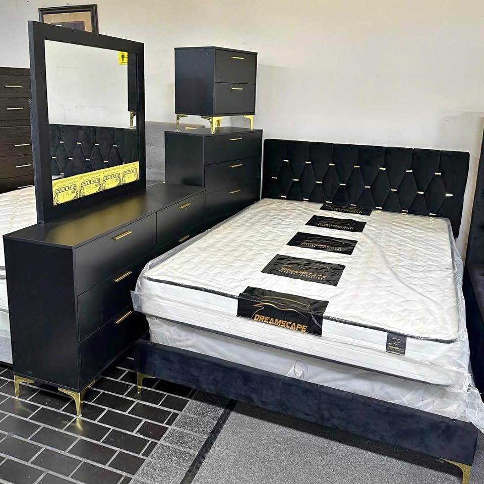 4 Piece Bedroom Set