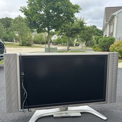 Sharp AQUOS 32” LCD HDTV – Clean, Includes Remote 