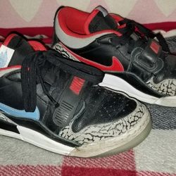 Kids Jordan Retro Shoes Size 7