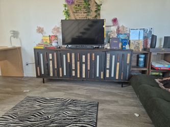 Franchester 4 Door Accent Cabinet