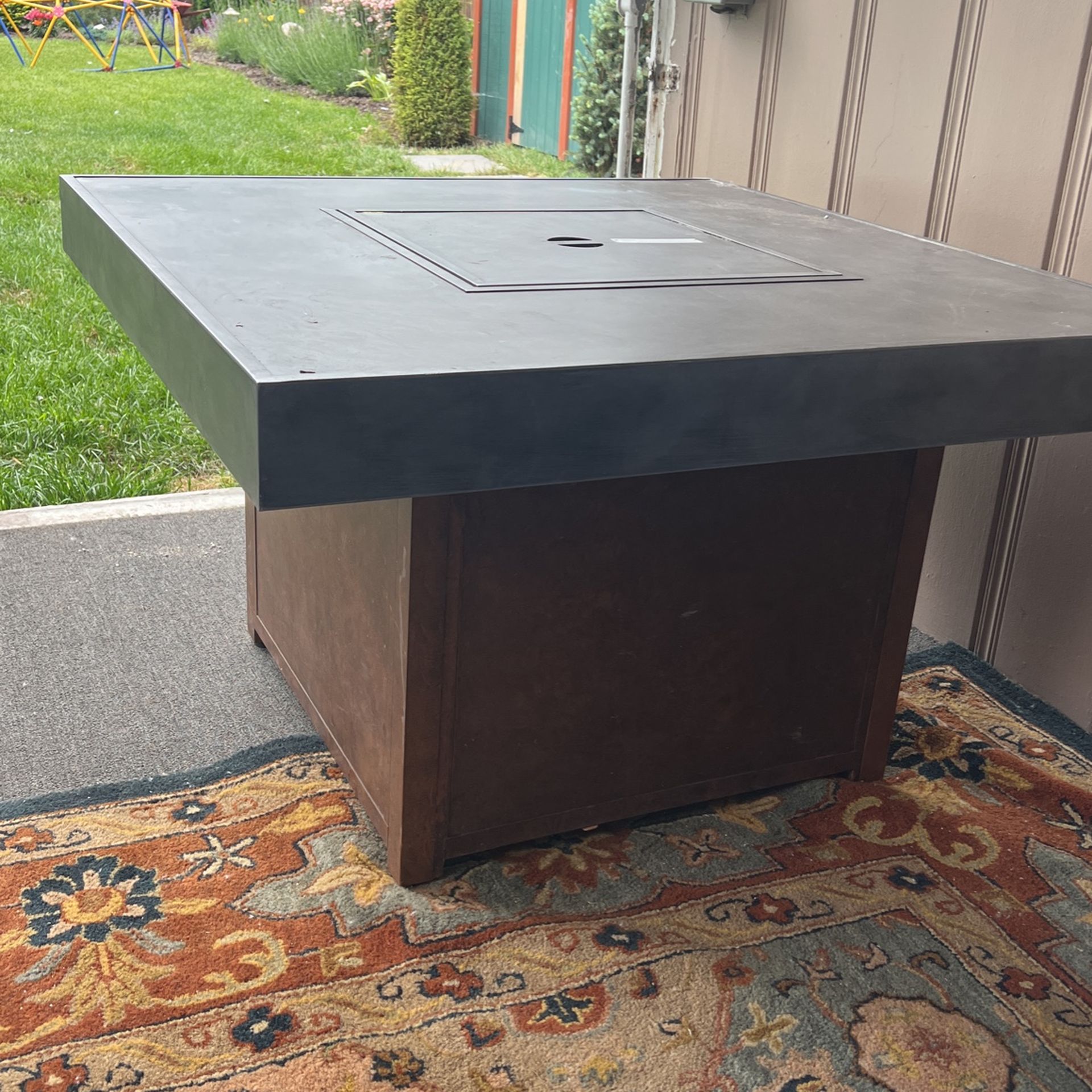 HIGH QUALITY Propane Firepit Table