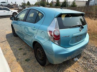 2013 Toyota Prius c