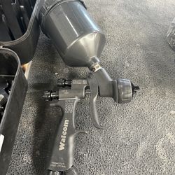 Walcom clearcoat spray gun