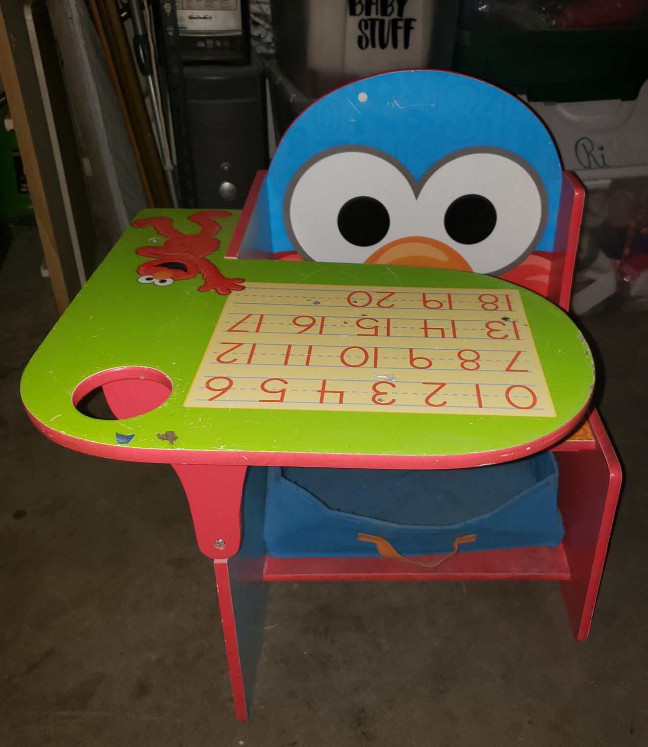 Kids Sesame Street desk chair