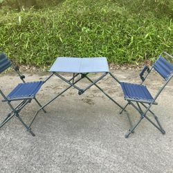Summer Table & Chairs 