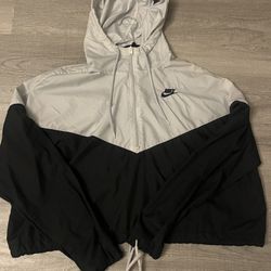 Nike Windbreaker (WOMEN L)