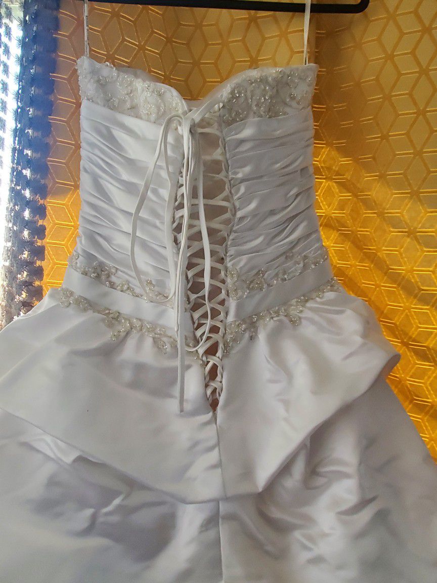 Wedding Dresse Size 10