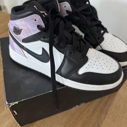 Jordan 1 Mid 