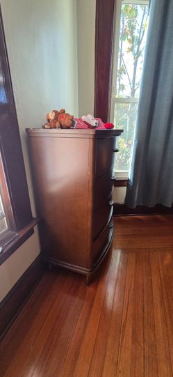 nice dresser