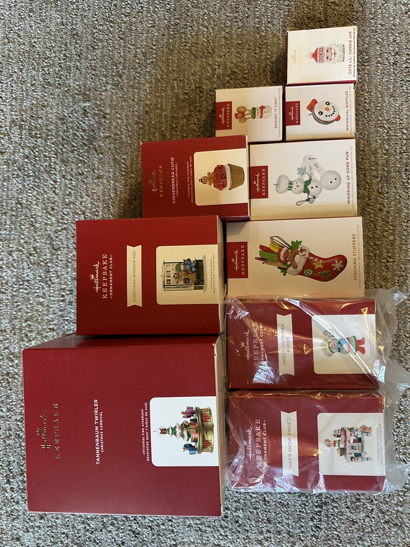 Hallmark Ornament Club And Keepsakes