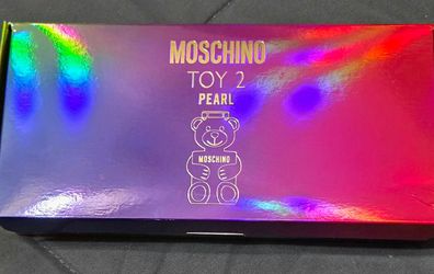 Moschino Toy 2 pearl gift set